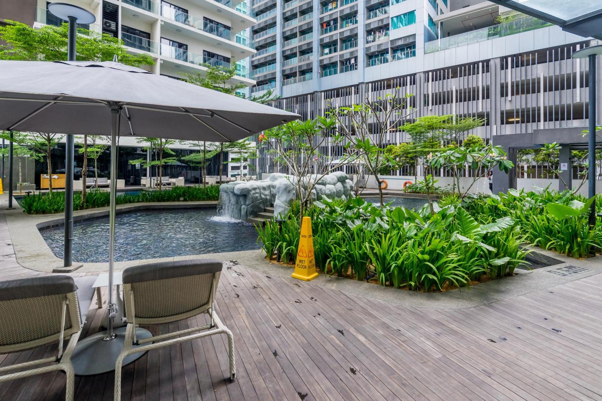 Apartment 188 Premium By Plush