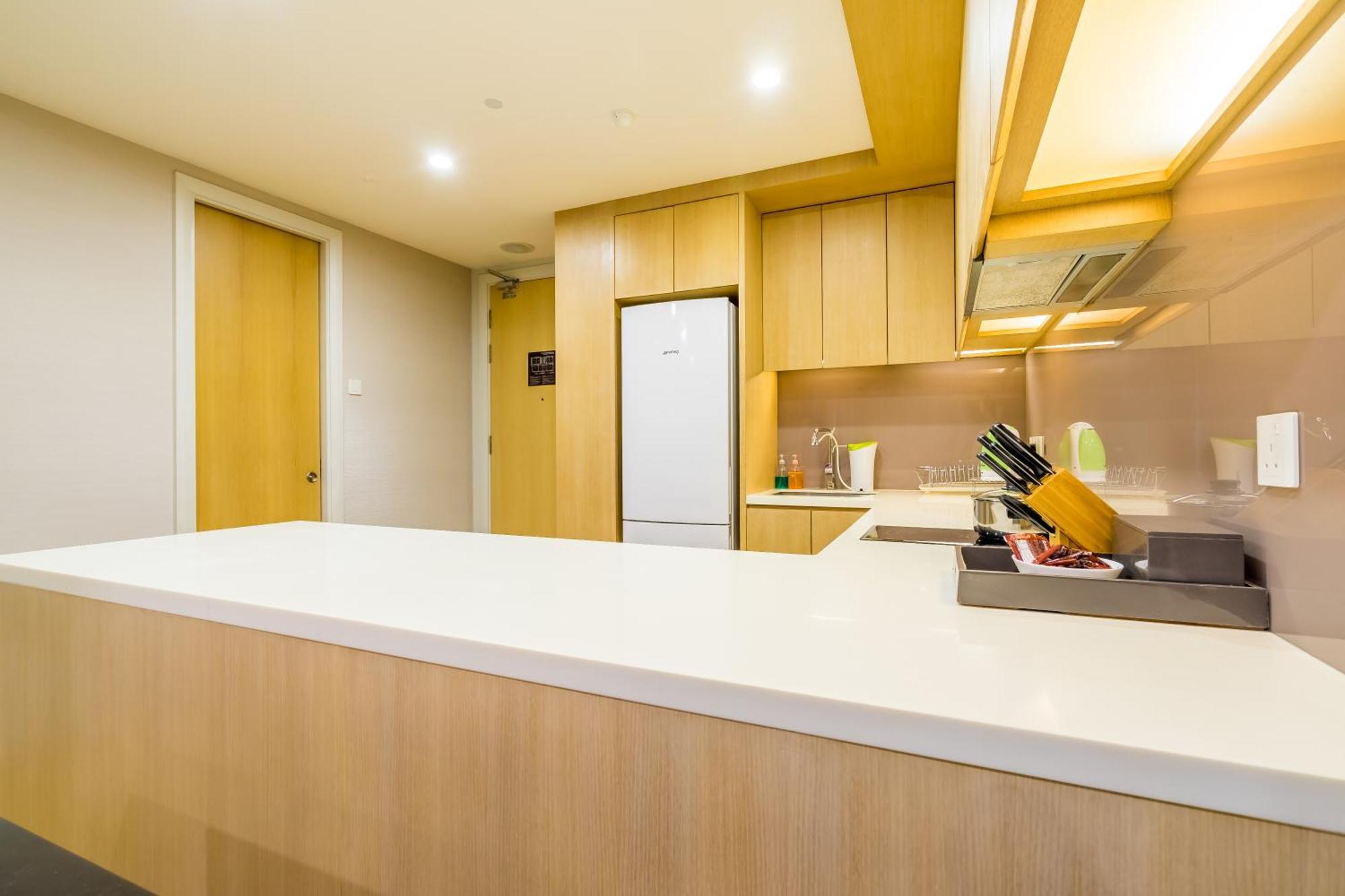 188 Premium By Plush Apartment *