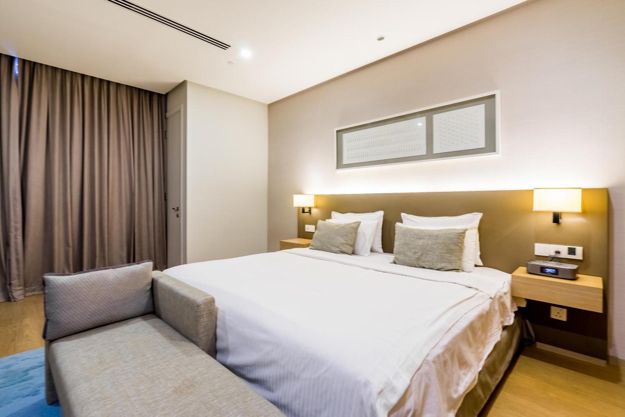 Apartment 188 Premium By Plush *